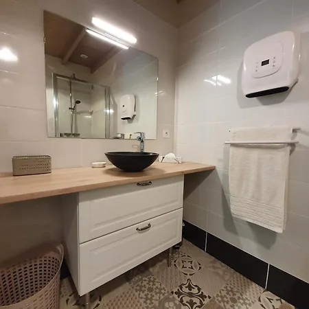 Confortable Avec Prive Et Confort Moderne * Pont-de-Larn