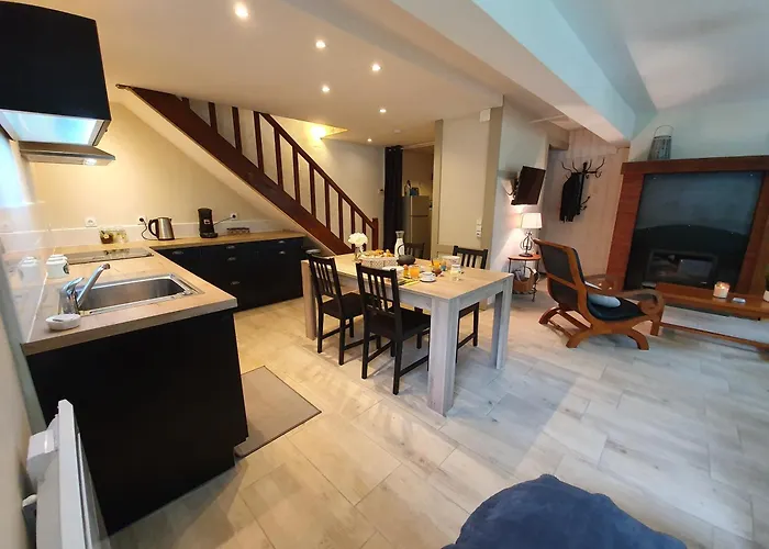 Confortable Avec Prive Et Confort Moderne * Pont-de-Larn